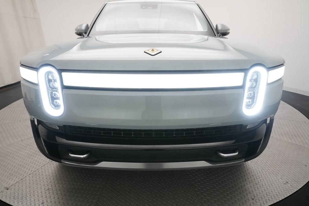 Used 2022 Rivian R1T Adventure image 4
