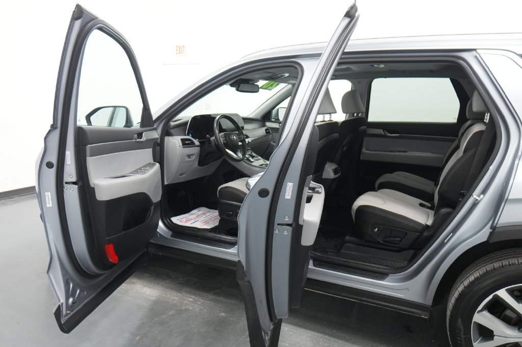 Used 2020 Hyundai Palisade SEL w/ Convenience Package FWD image 24