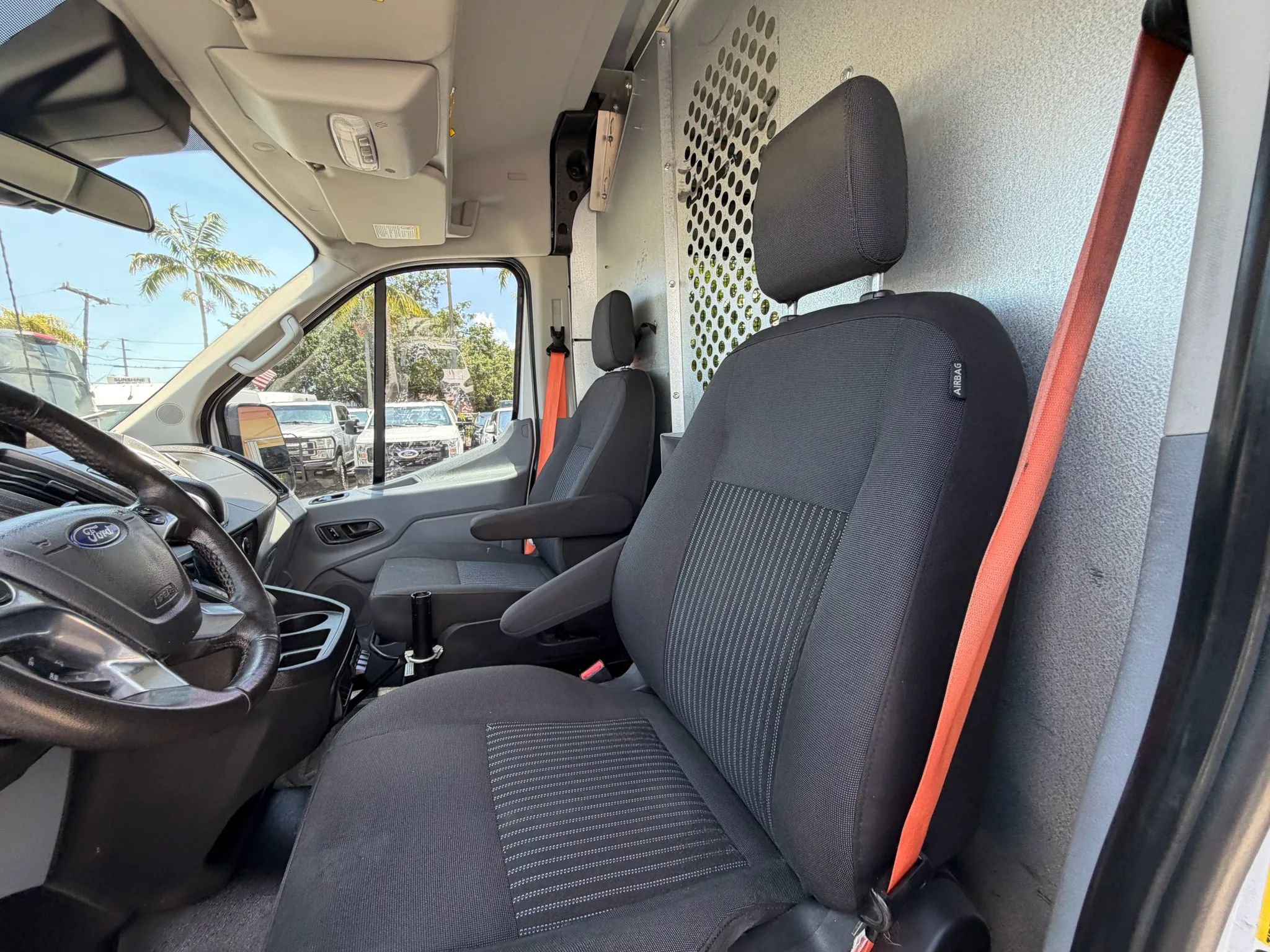 Used 2019 Ford Transit 250 148 Medium Roof w/ Exterior Upgrade Package RWD image 13