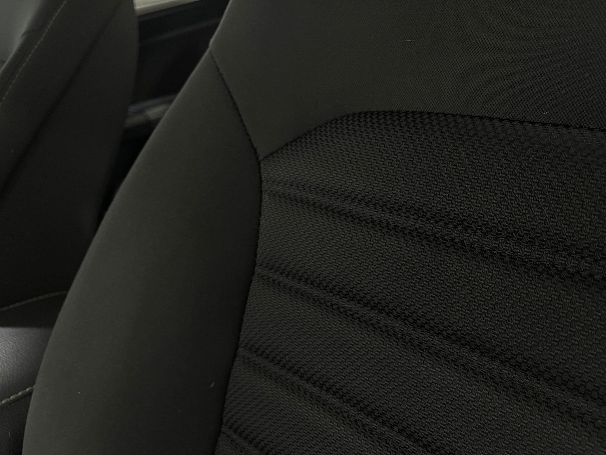 Used 2018 Ford Fusion SE w/ Fusion SE Technology Package image 16