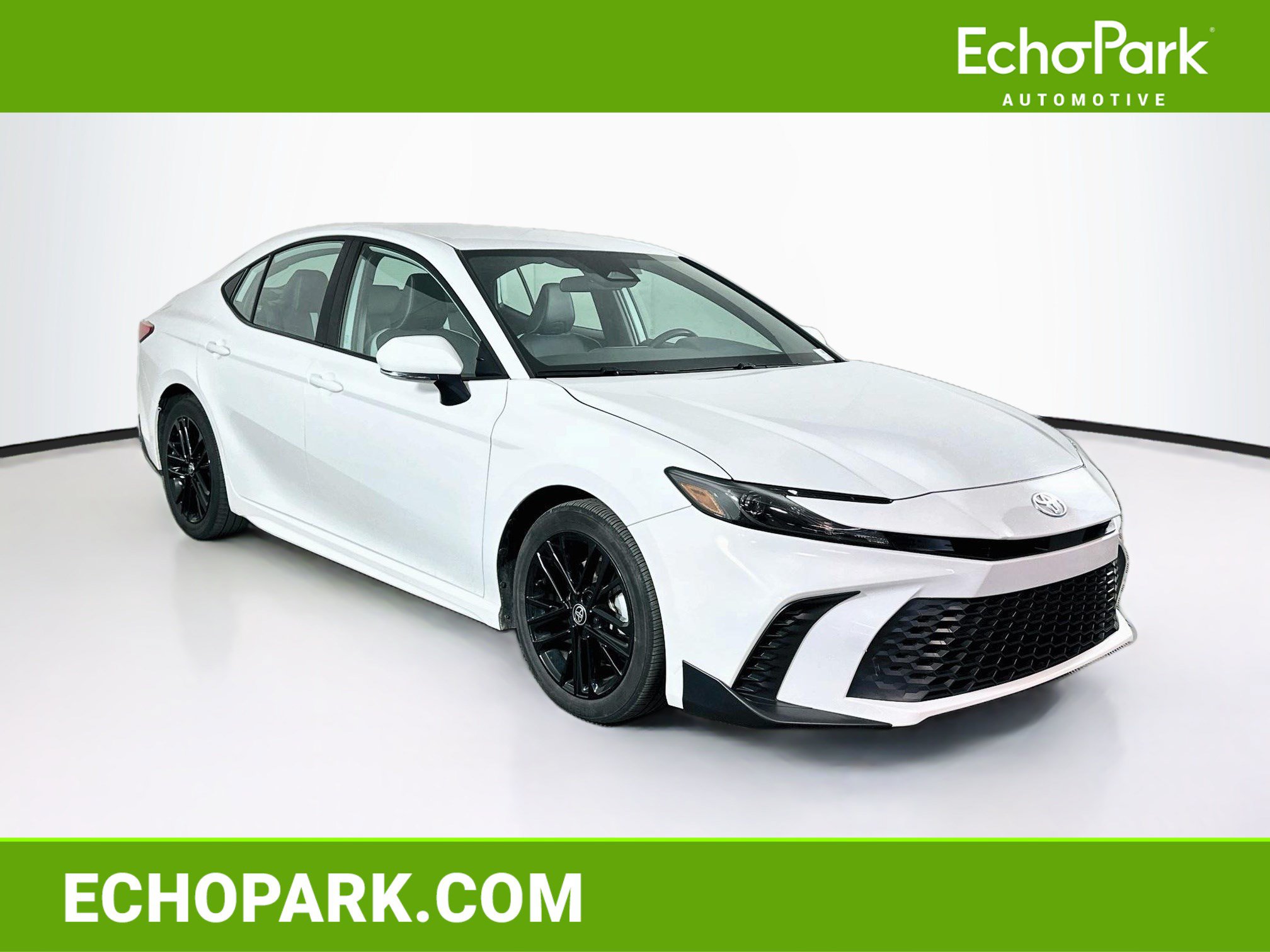 Used 2025 Toyota Camry SE