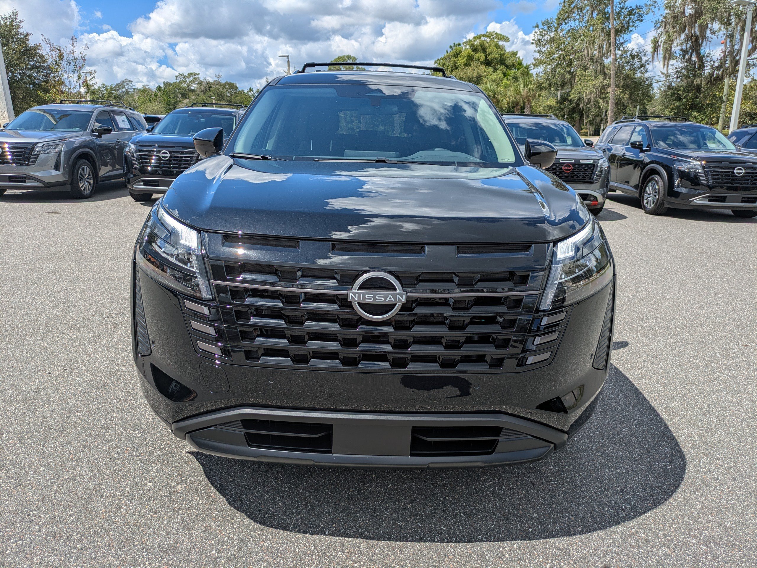 New 2026 Nissan Pathfinder SV FWD image 9