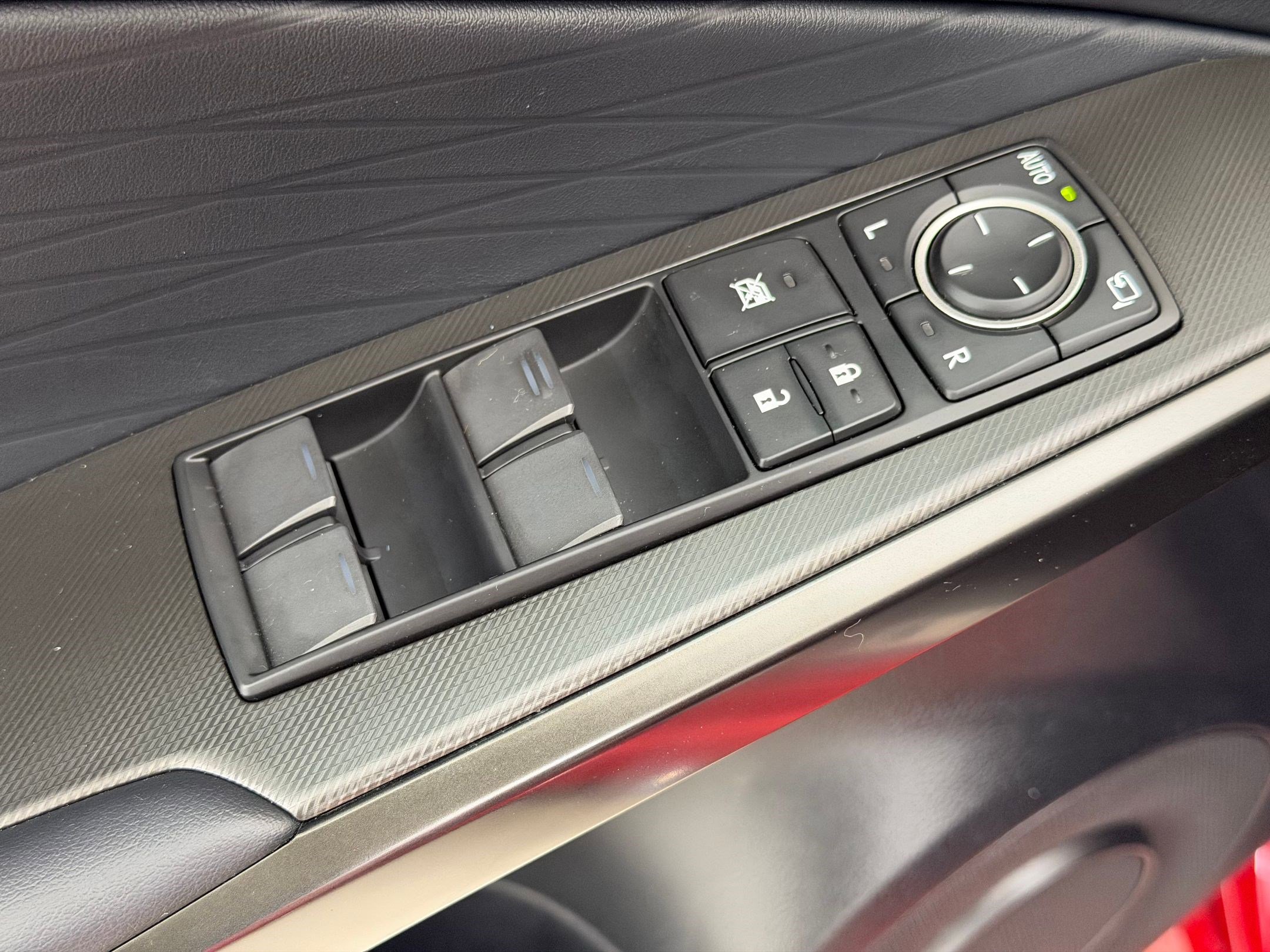 Used 2025 Lexus IS 350 F Sport w/ Navigation Package image 12