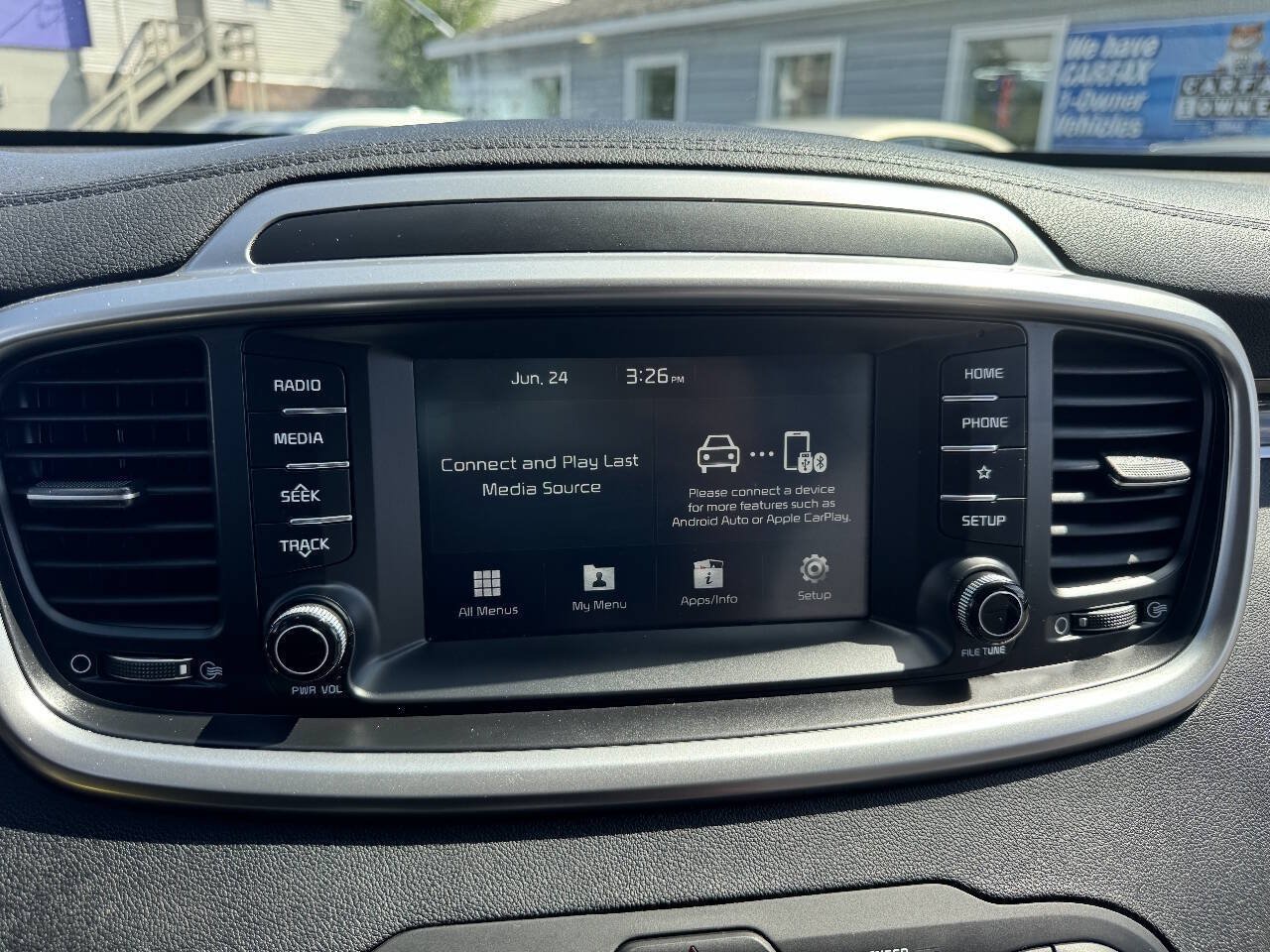 Used 2019 Kia Sorento FWD image 15