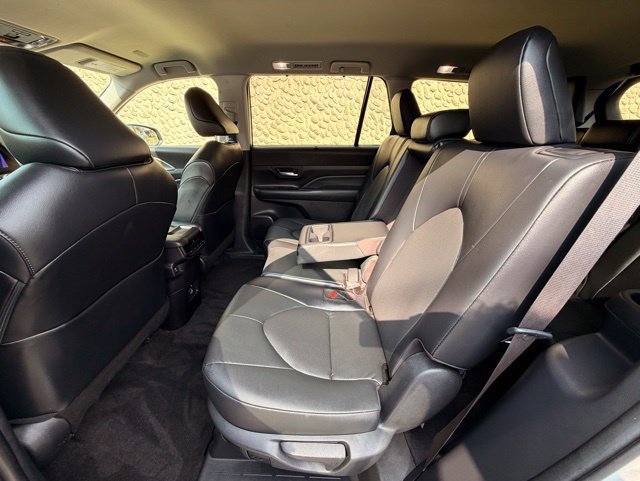 Used 2024 Toyota Grand Highlander AWD image 18