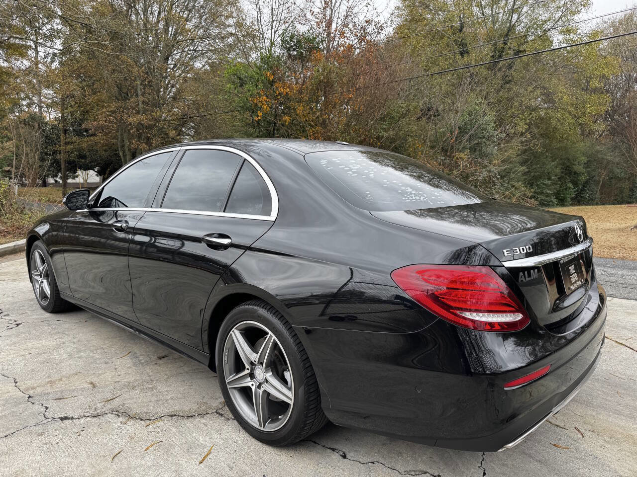 Used 2017 Mercedes-Benz E 300 image 10