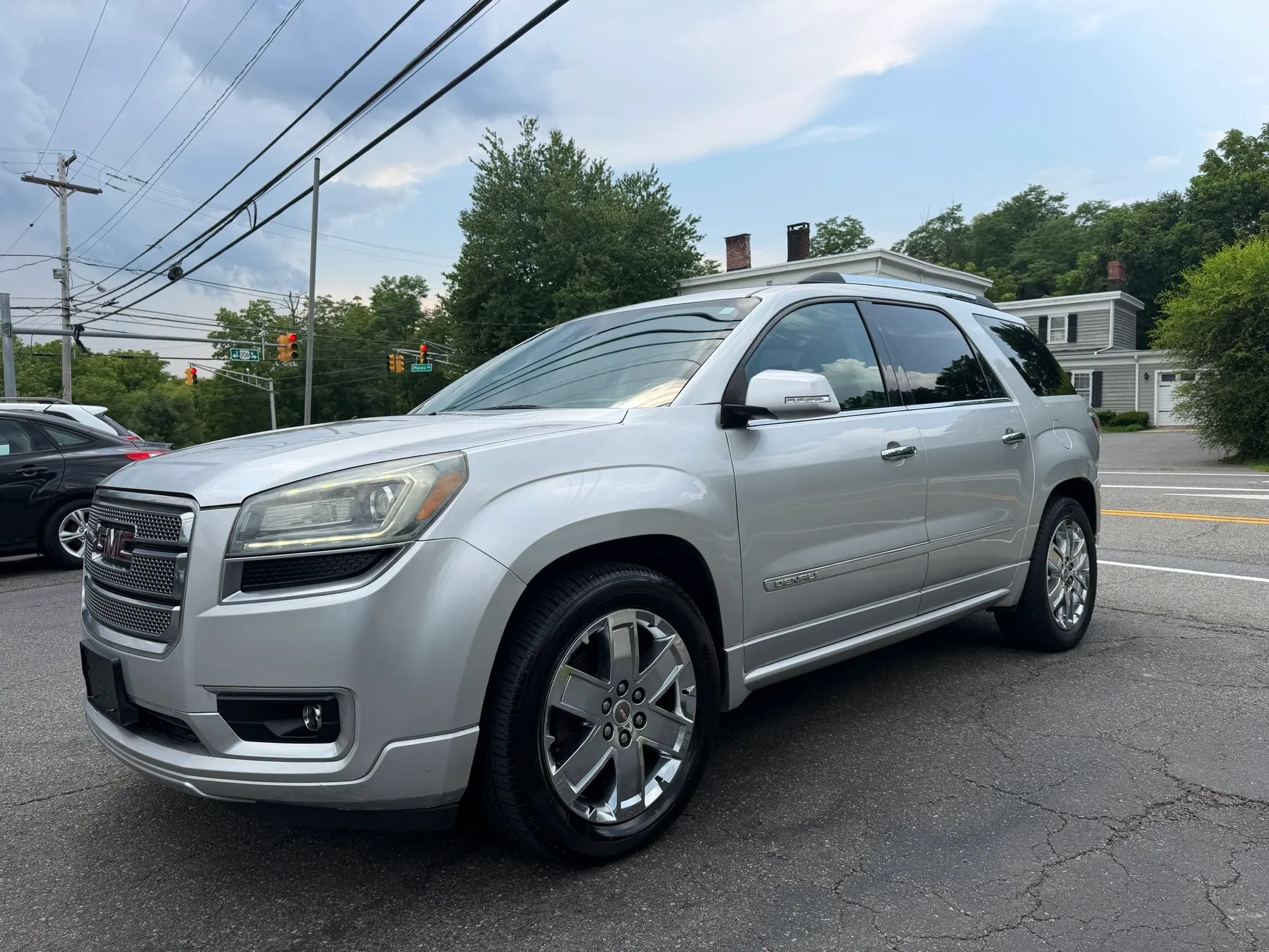 Used 2014 GMC Acadia Denali AWD/4WD image 3