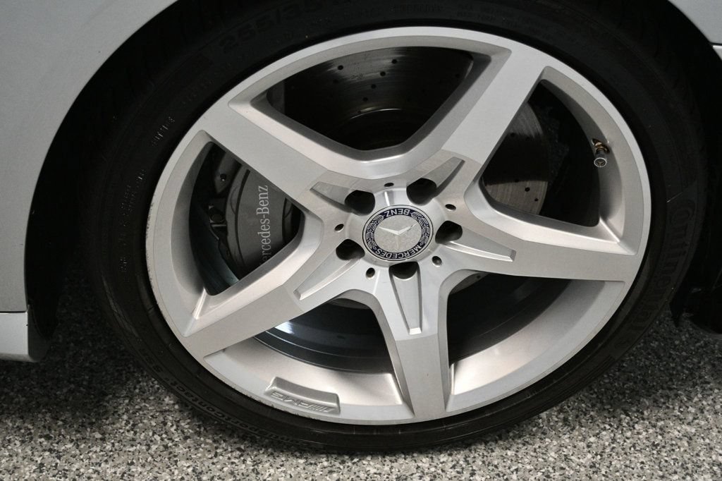 Used 2014 Mercedes-Benz SL 550 image 31