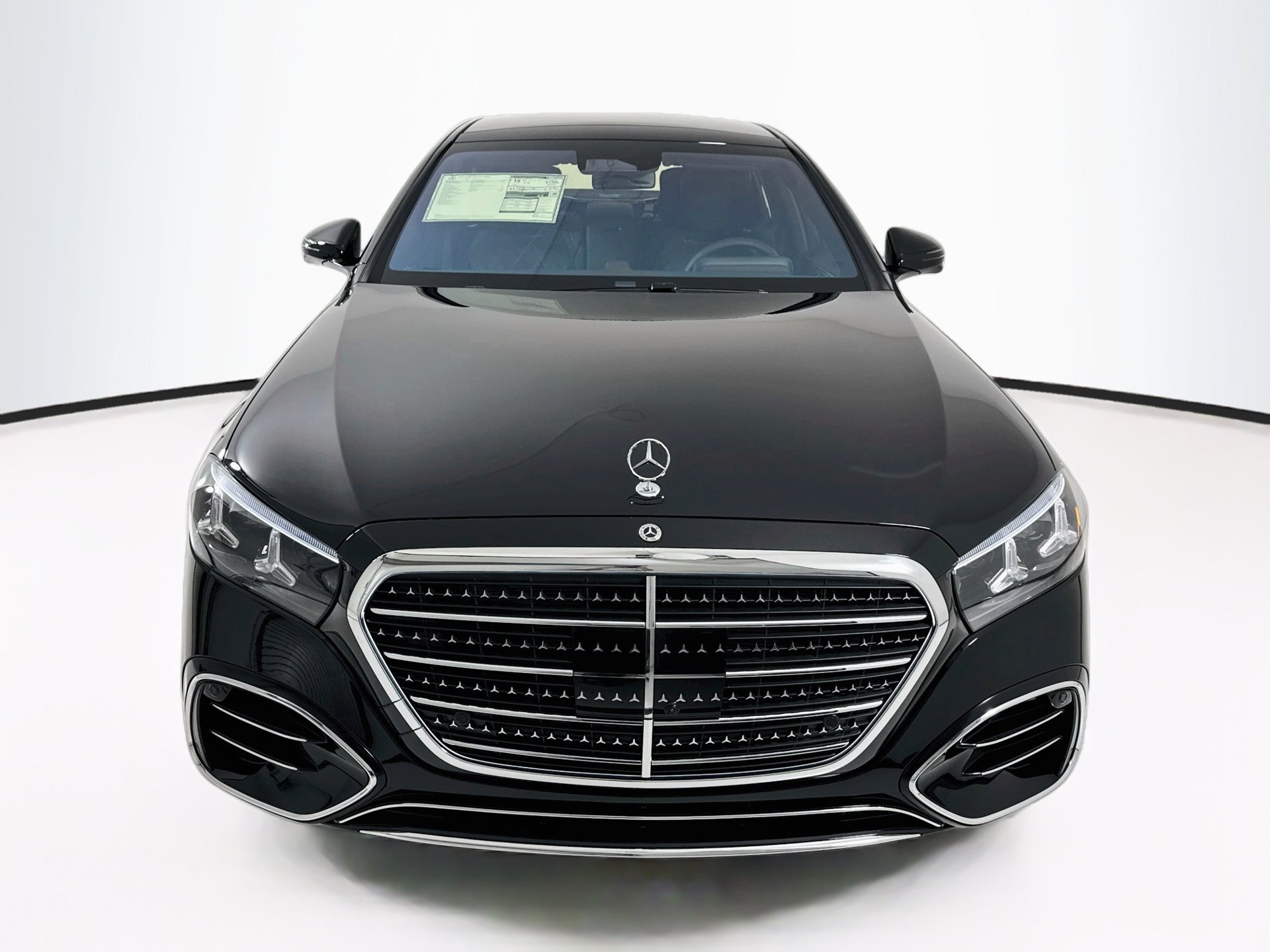 New 2027 Mercedes-Benz S 580 4MATIC Sedan image 2