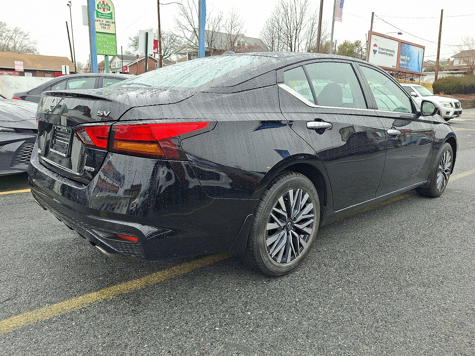 Used 2024 Nissan Altima 2.5 SV w/ SV Premium Package image 4