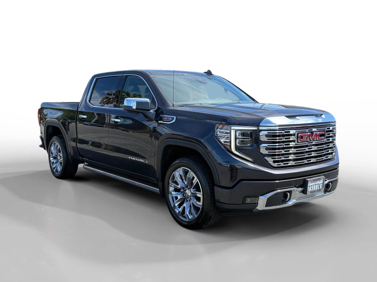 Used 2023 GMC Sierra 1500 Denali w/ Denali Reserve Package AWD/4WD image 7