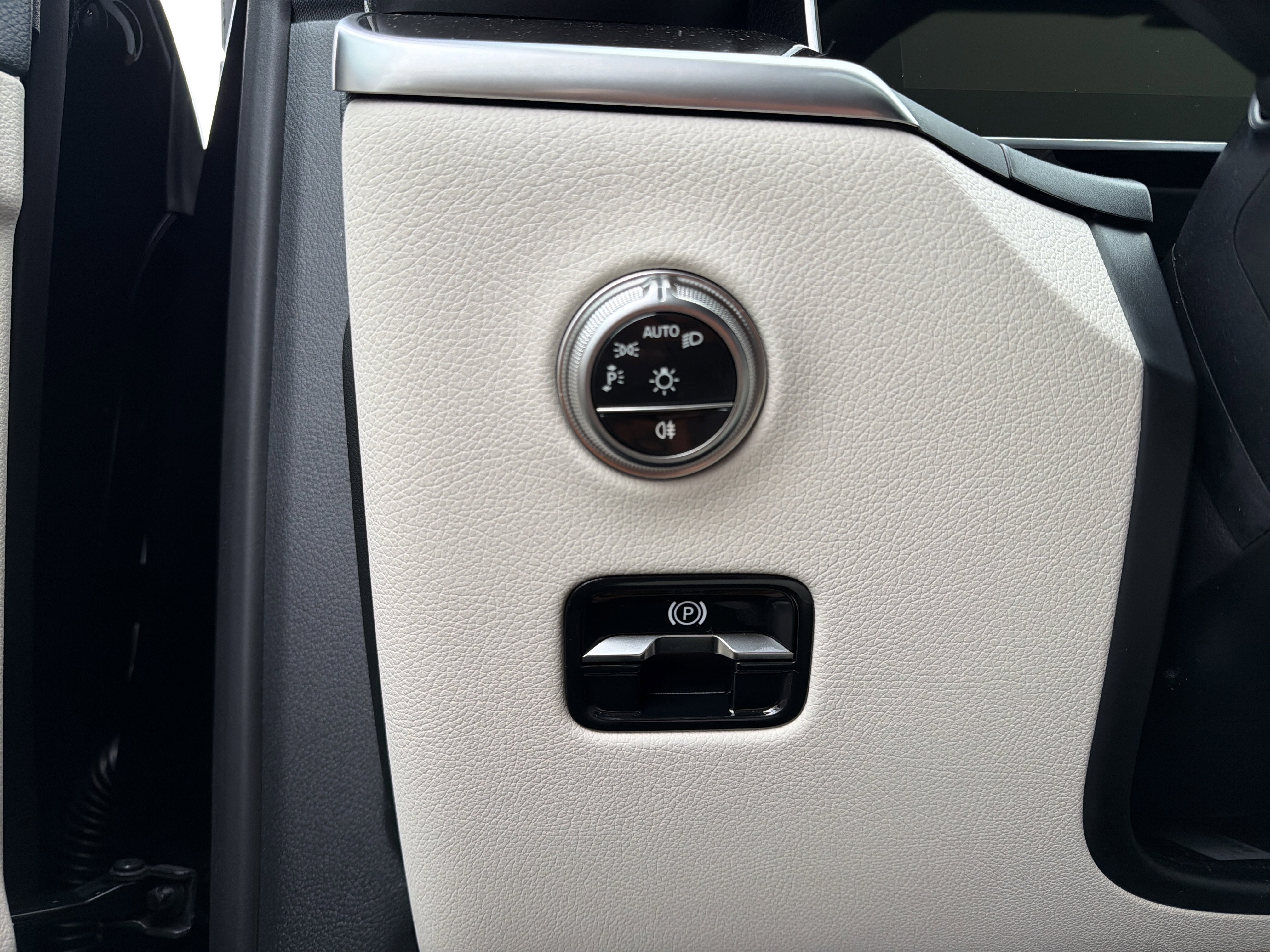 New 2026 Mercedes-Benz GLC 300 4MATIC image 15