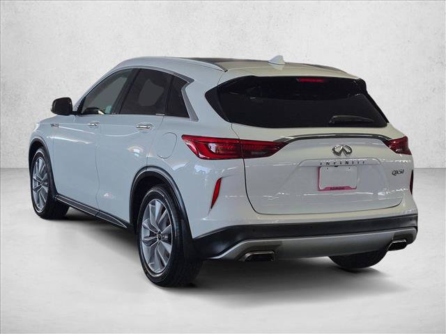 Used 2020 INFINITI QX50 Luxe w/ Navigation Package FWD image 8