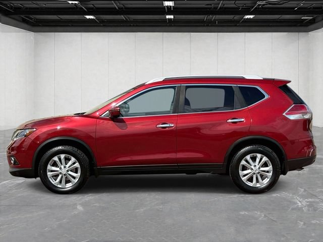 Used 2016 Nissan Rogue SV FWD image 2