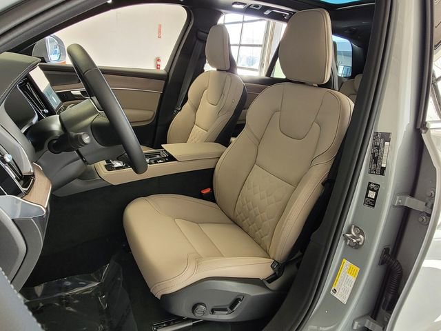 New 2026 Volvo XC90 B6 Plus w/ Protection Package Premier AWD/4WD image 7