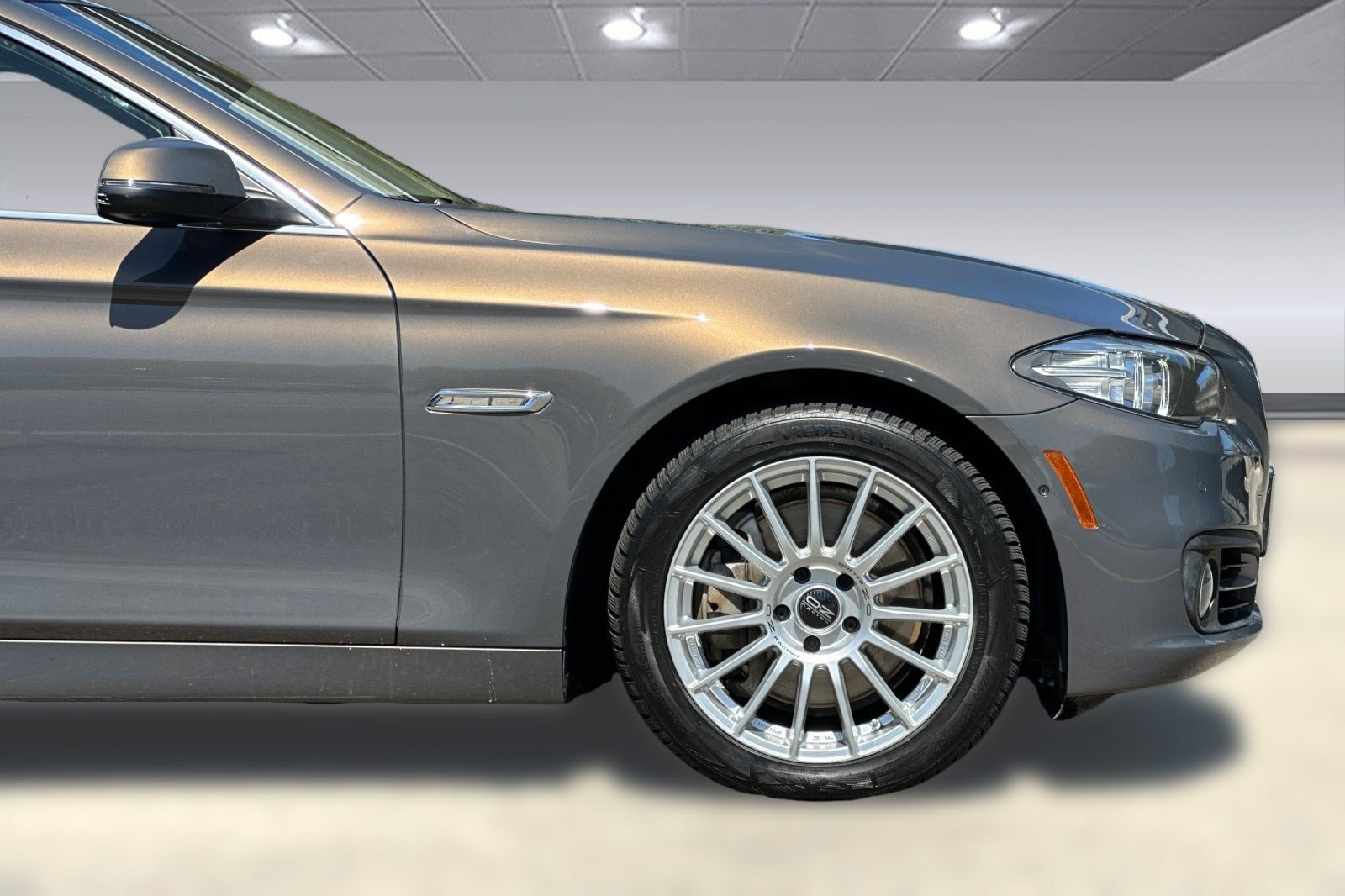 Used 2015 BMW 550i xDrive Sedan AWD/4WD image 35