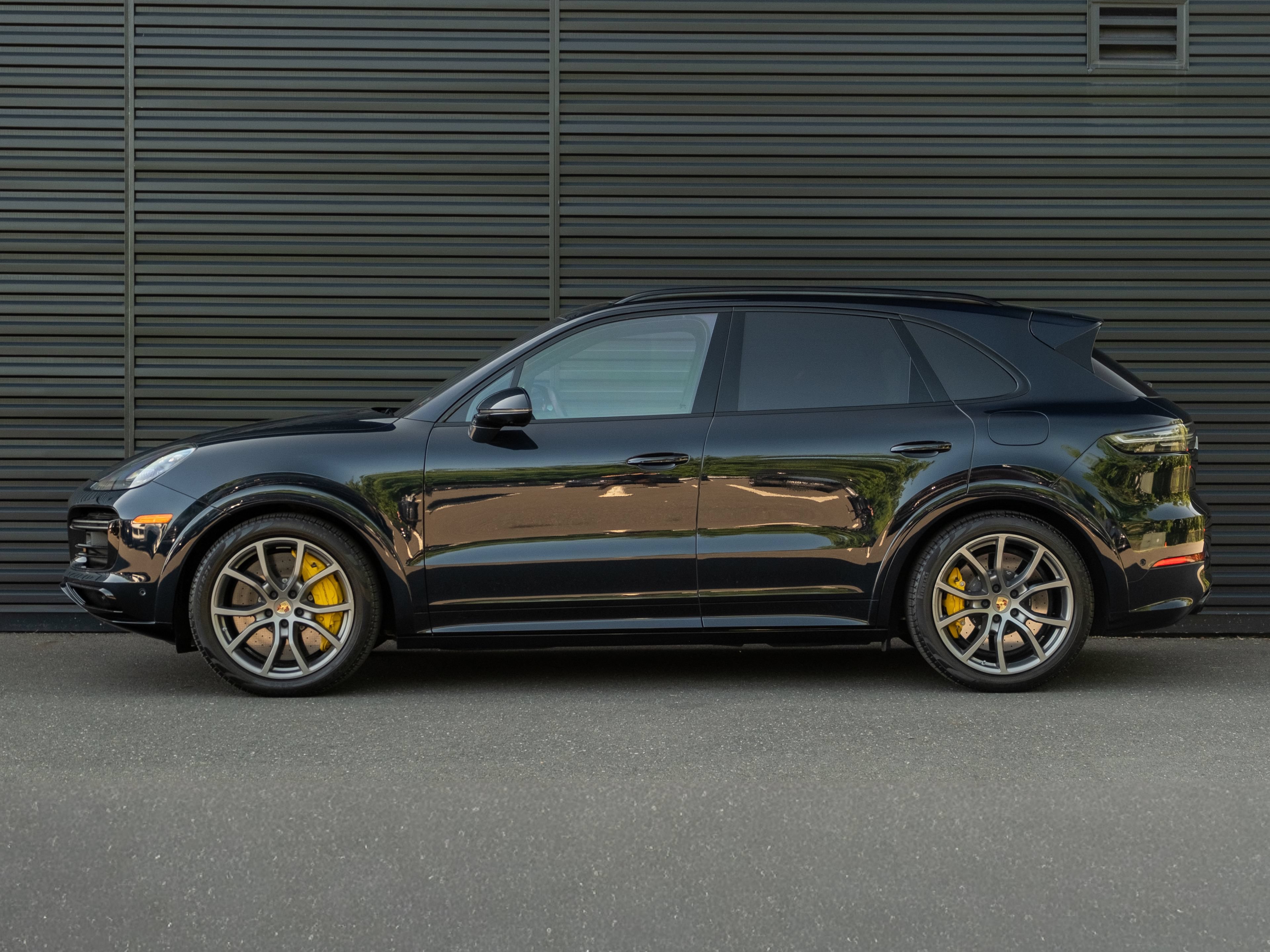 Certified 2023 Porsche Cayenne Turbo S AWD/4WD image 2