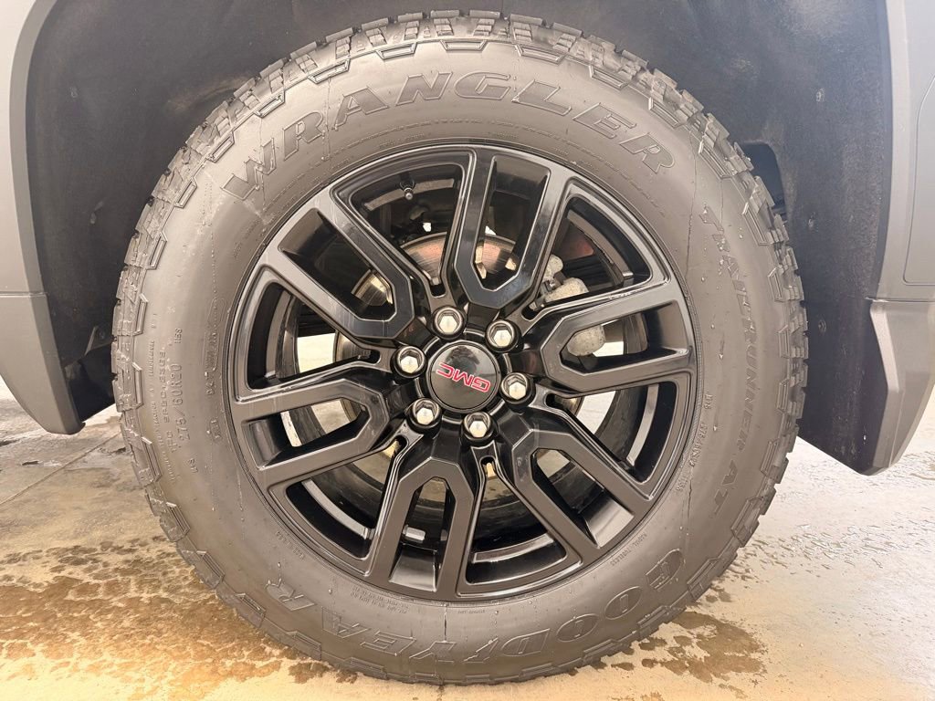 Used 2024 GMC Sierra 1500 Elevation AWD/4WD image 13