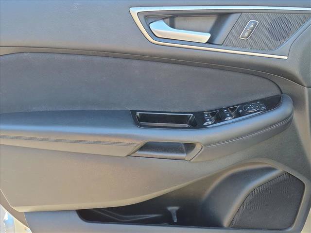 Used 2018 Ford Edge SEL AWD/4WD image 10
