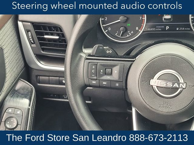 Used 2023 Nissan Rogue SV image 17