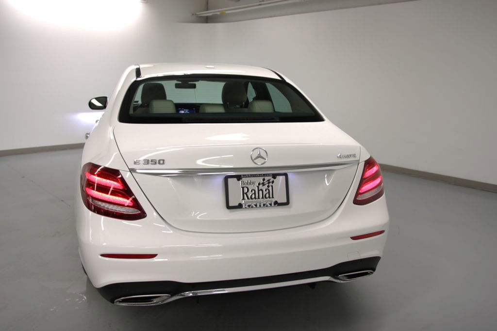 Used 2020 Mercedes-Benz E 350 4MATIC Sedan image 5