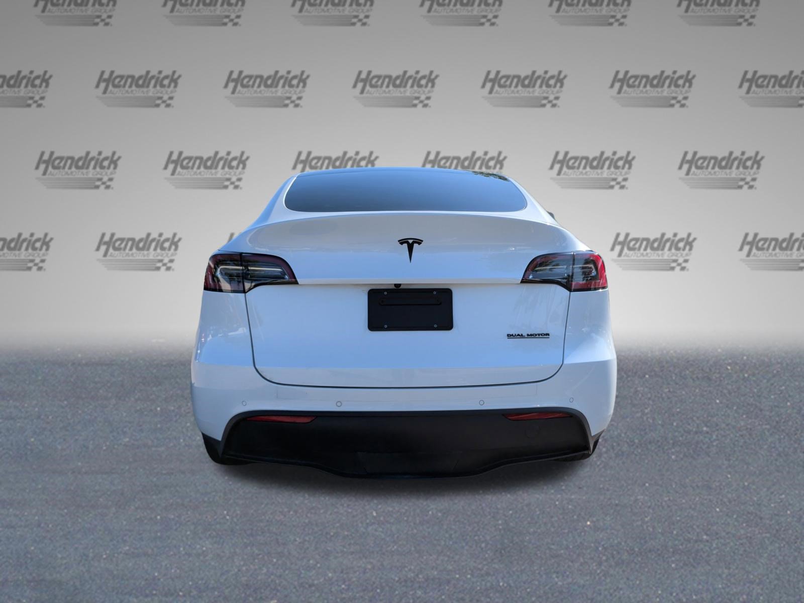 Used 2022 Tesla Model Y Long Range AWD/4WD image 8