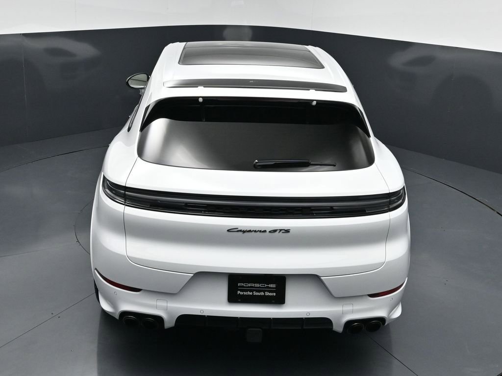 Certified 2025 Porsche Cayenne GTS AWD/4WD image 15