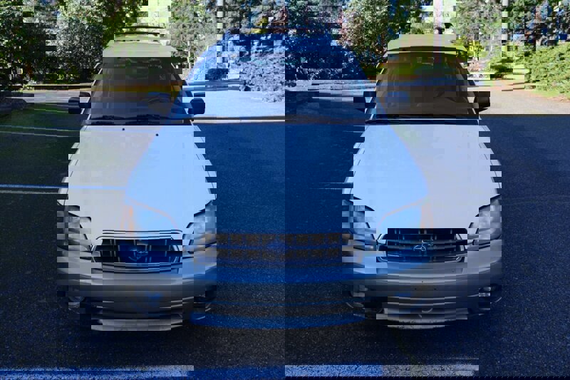 Used 2003 Subaru Outback Wagon image 9