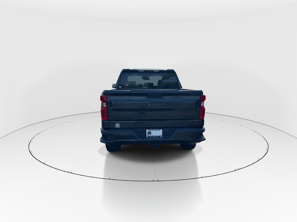 Used 2023 Chevrolet Silverado 1500 Custom w/ LPO, Dark Essentials Package RWD image 7