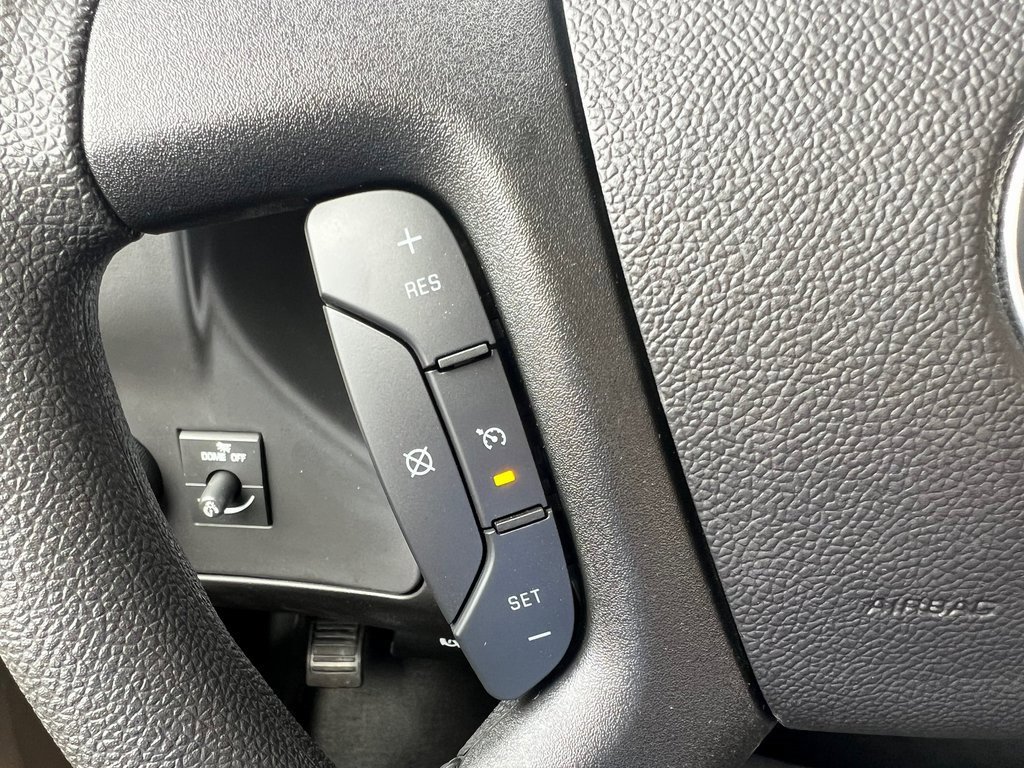 New 2025 Chevrolet Express 2500 Work Van w/ Driver Convenience Package image 7