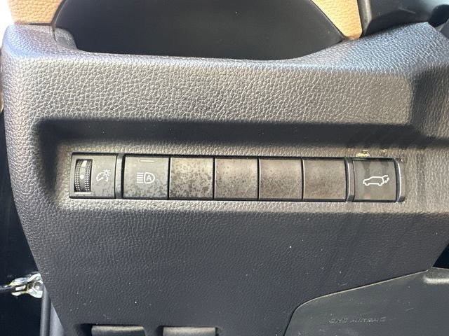 Used 2023 Toyota RAV4 XLE w/ Convenience Package image 31