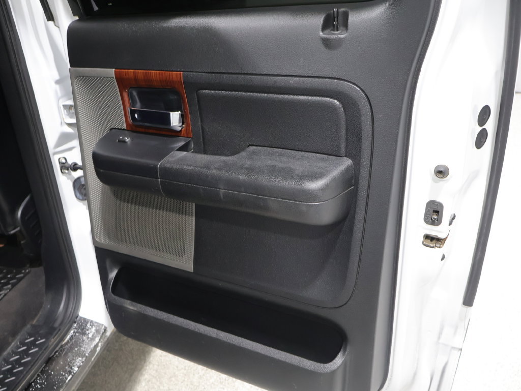 Used 2005 Ford F150 Lariat AWD/4WD image 24