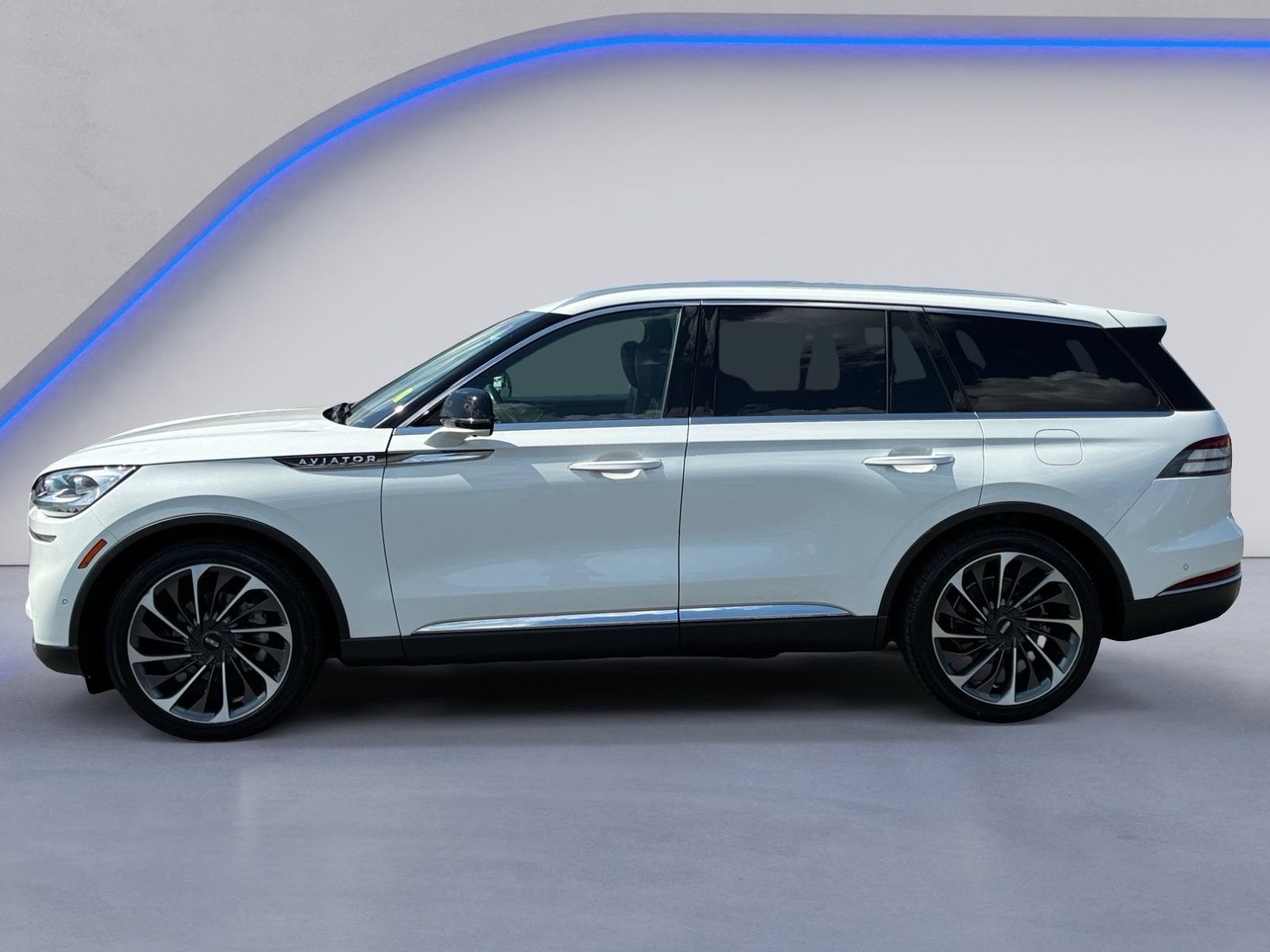 Used 2021 Lincoln Aviator Reserve w/ Equipment Group 201A RWD image 7