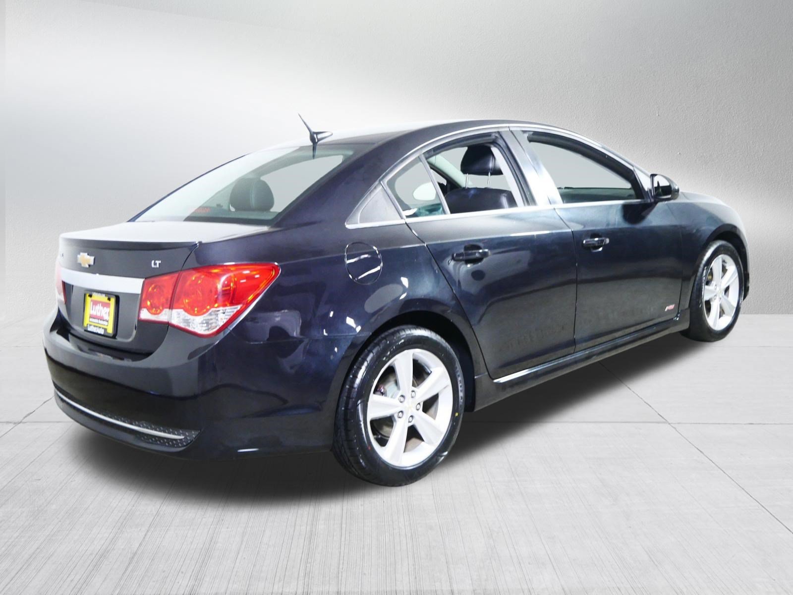 Used 2014 Chevrolet Cruze LT w/ RS Package FWD image 7
