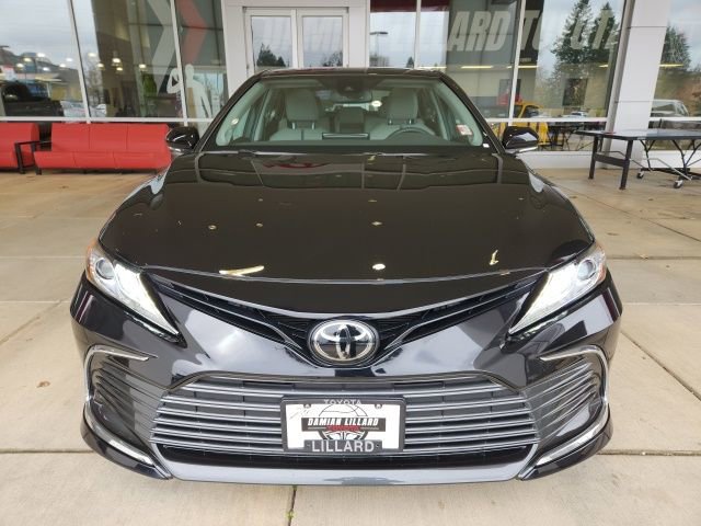 Used 2024 Toyota Camry XLE w/ Navigation Package AWD/4WD image 5