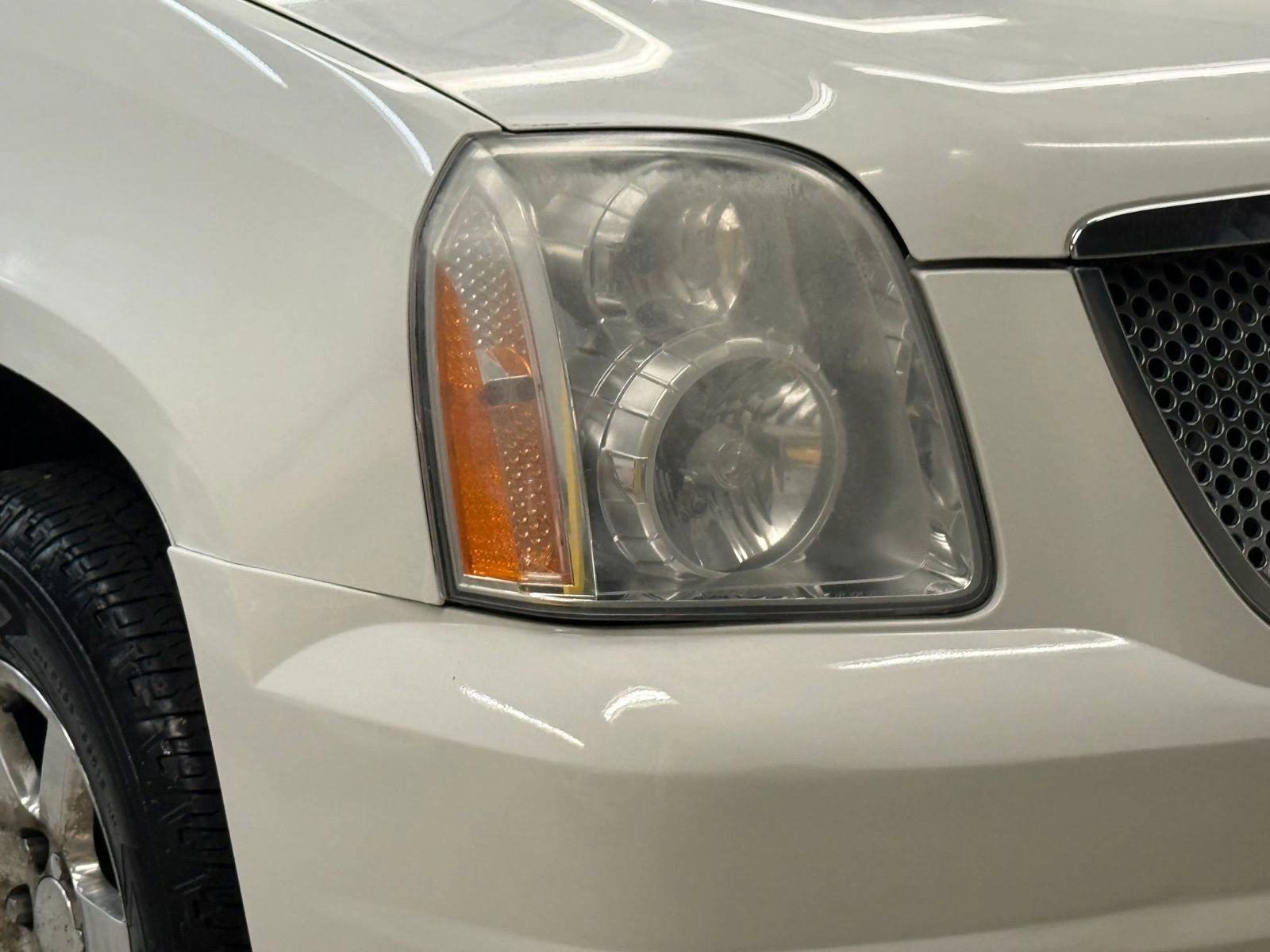 Used 2007 GMC Yukon XL Denali image 6