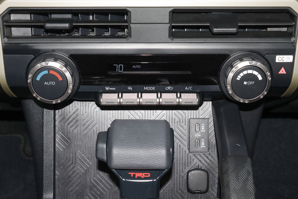 Used 2025 Toyota Tacoma TRD Off-Road image 24