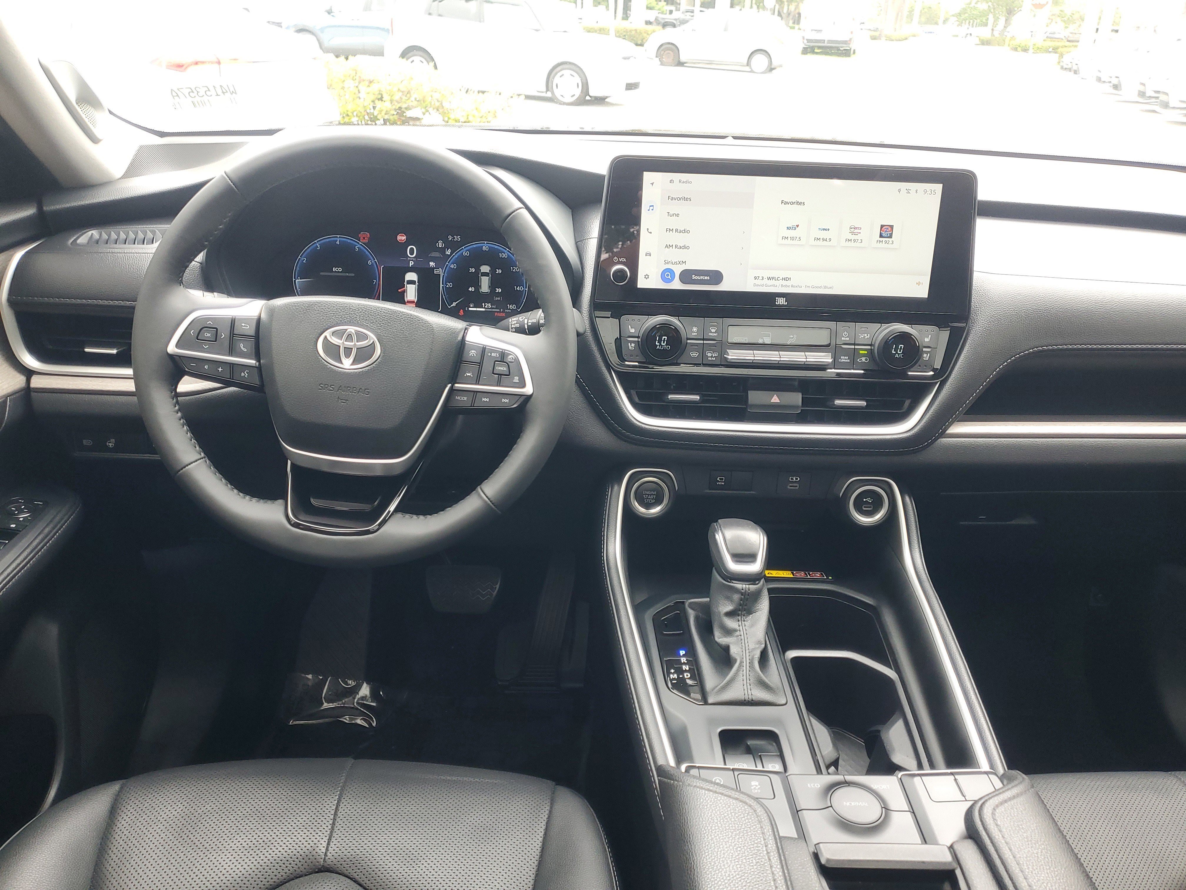 Certified 2025 Toyota Grand Highlander FWD image 11