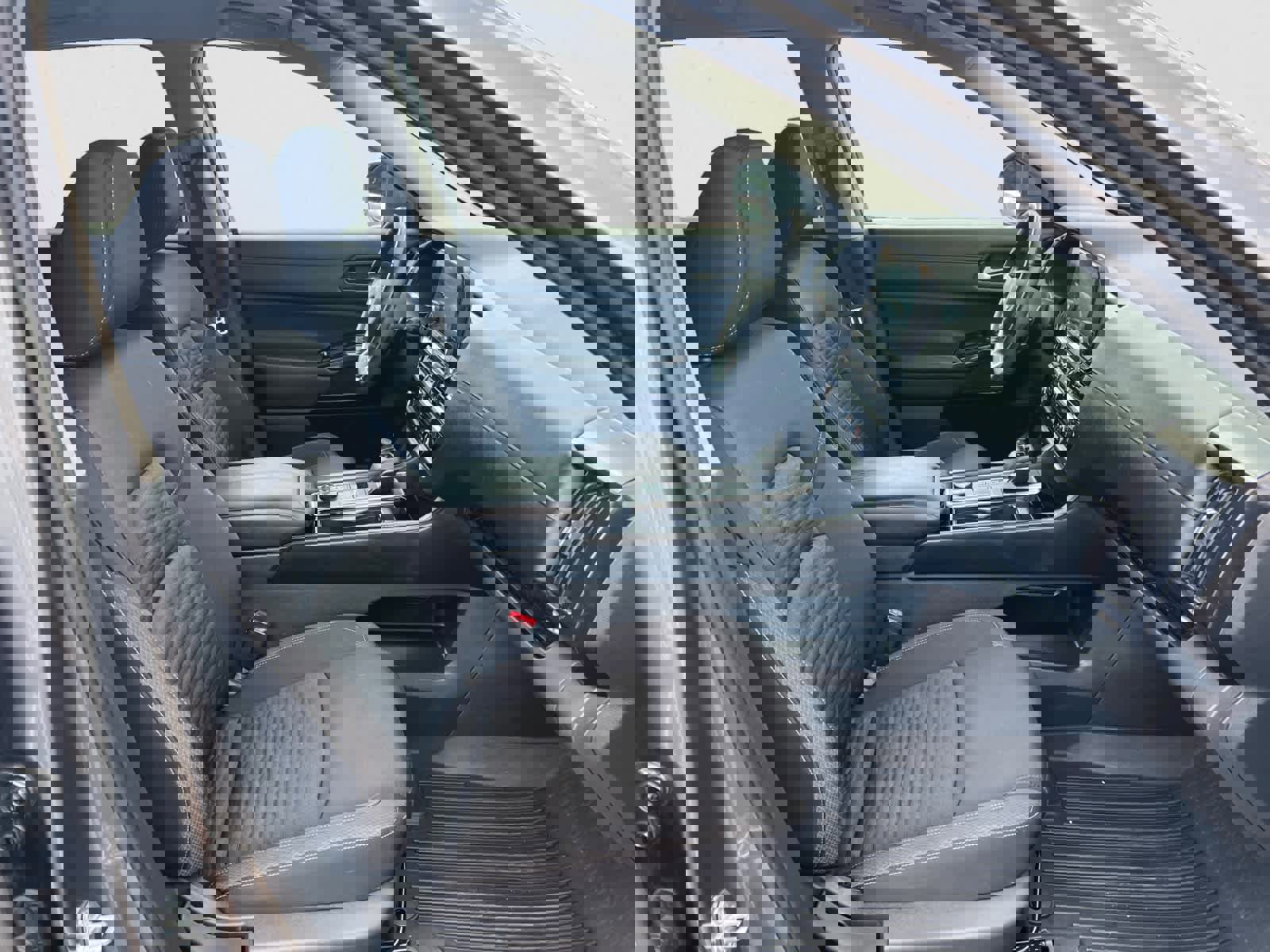 Used 2022 Nissan Pathfinder SV w/ SV Black Package image 16