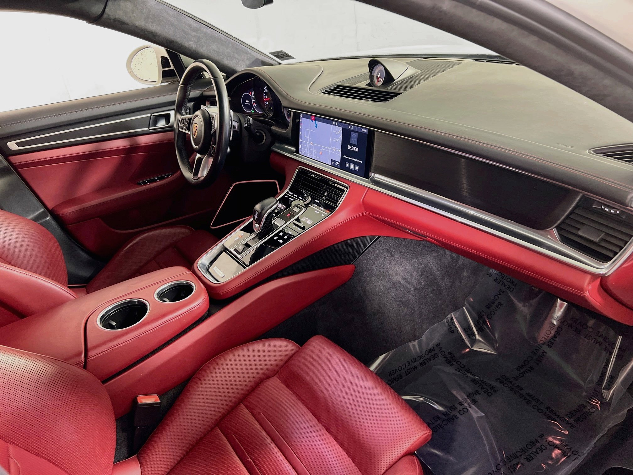 Used 2020 Porsche Panamera GTS image 31