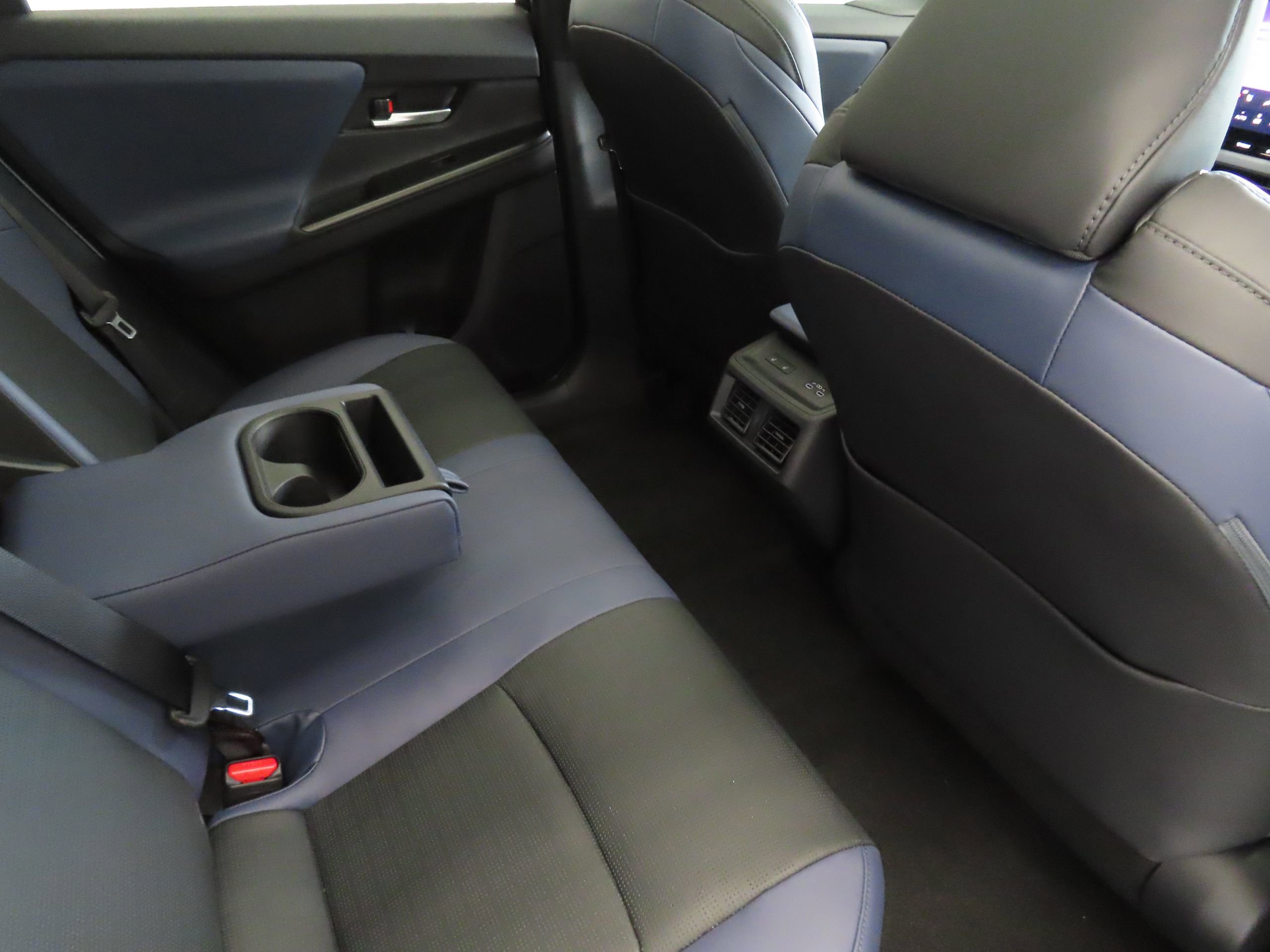 New 2026 Subaru Solterra Touring image 25