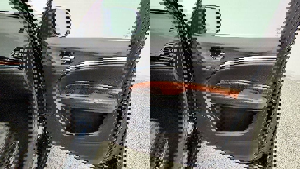 Used 2020 Acura MDX SH-AWD image 27