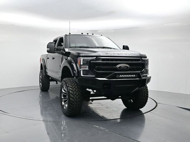 Used 2022 Ford F250 Lariat w/ Black Appearance Package image 4