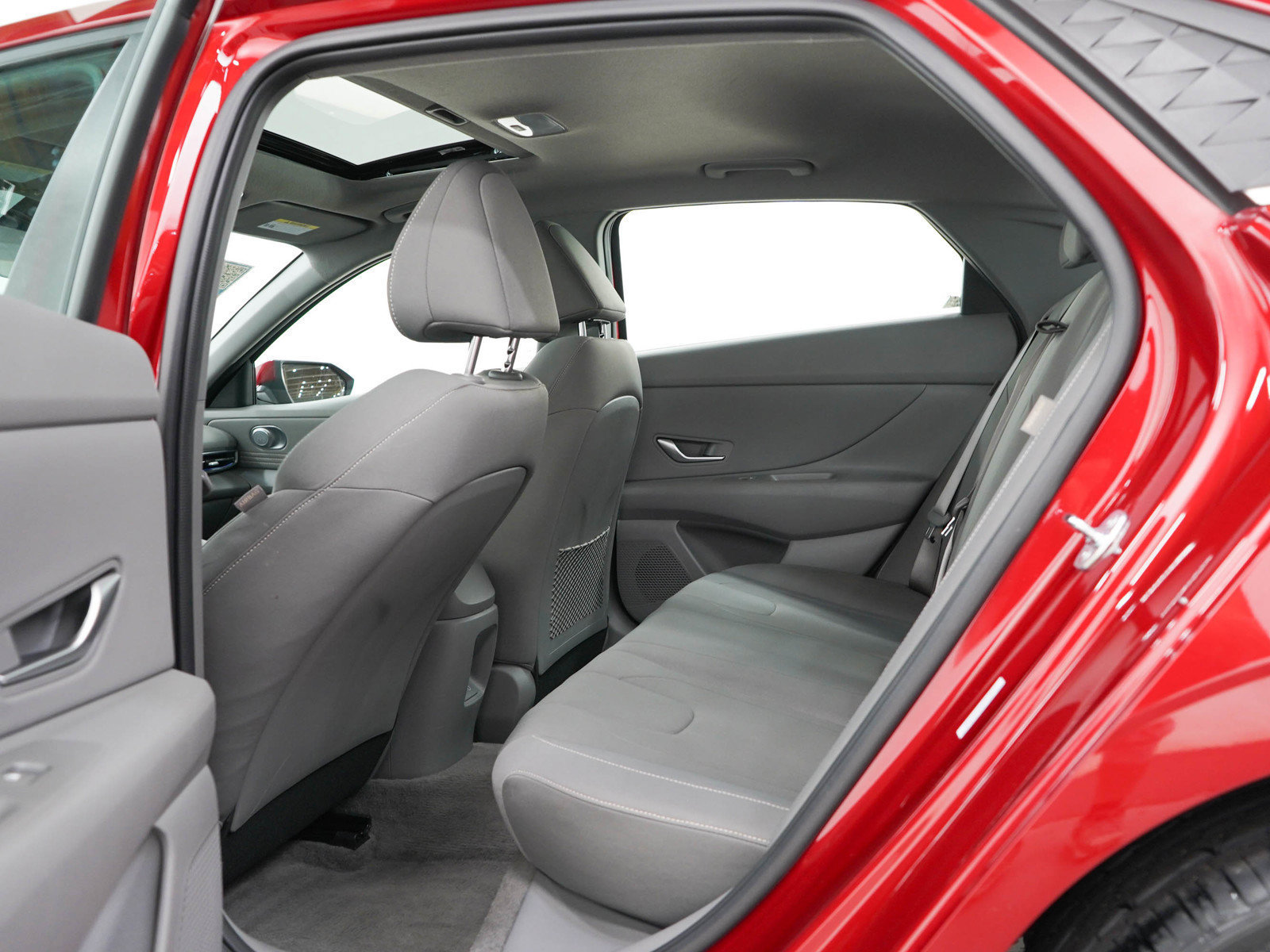 Used 2025 Hyundai Elantra SEL FWD image 19
