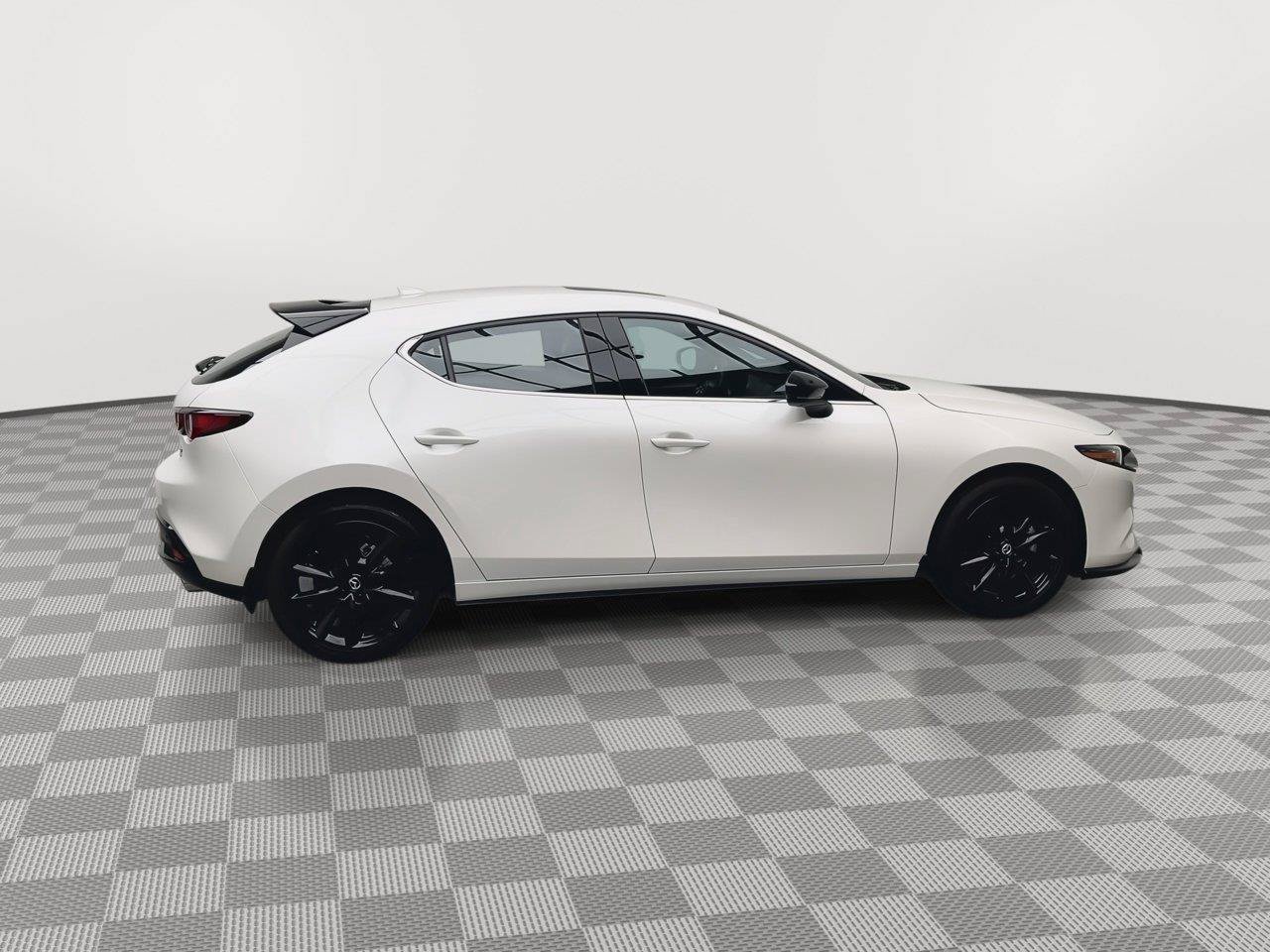 Used 2025 MAZDA MAZDA3 Hatchback w/Premium Plus Pkg AWD/4WD image 38