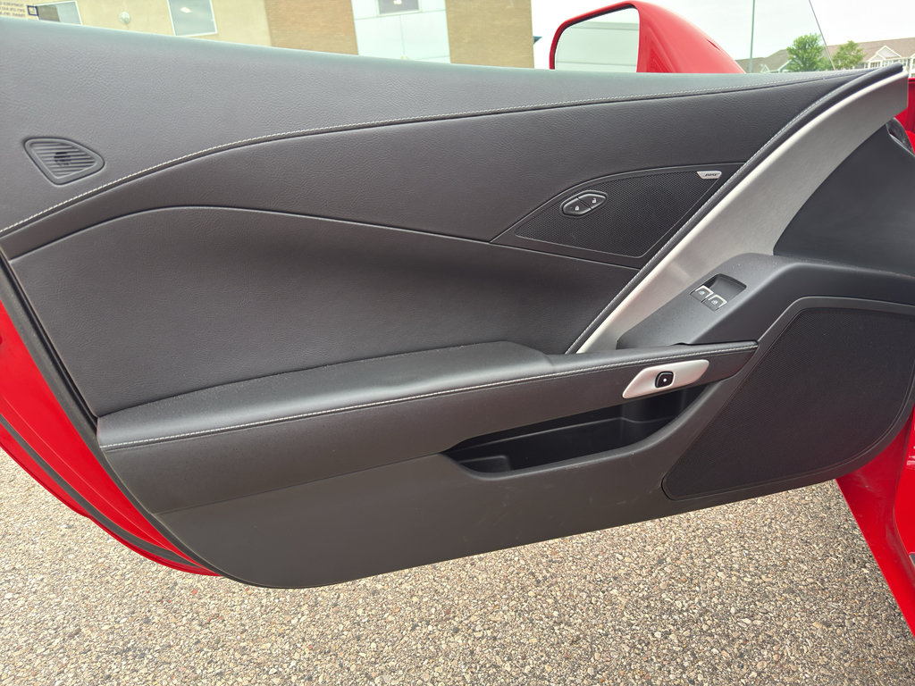 Used 2018 Chevrolet Corvette Stingray Convertible w/ 1LT RWD image 10