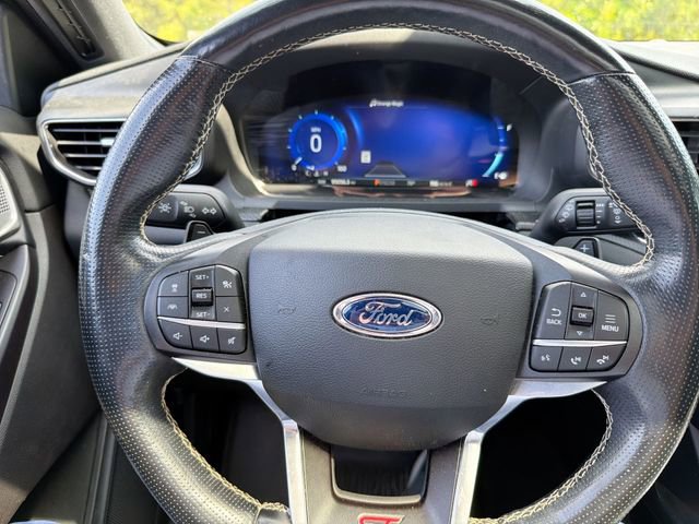 Used 2020 Ford Explorer ST w/ ST Street Pack AWD/4WD image 18