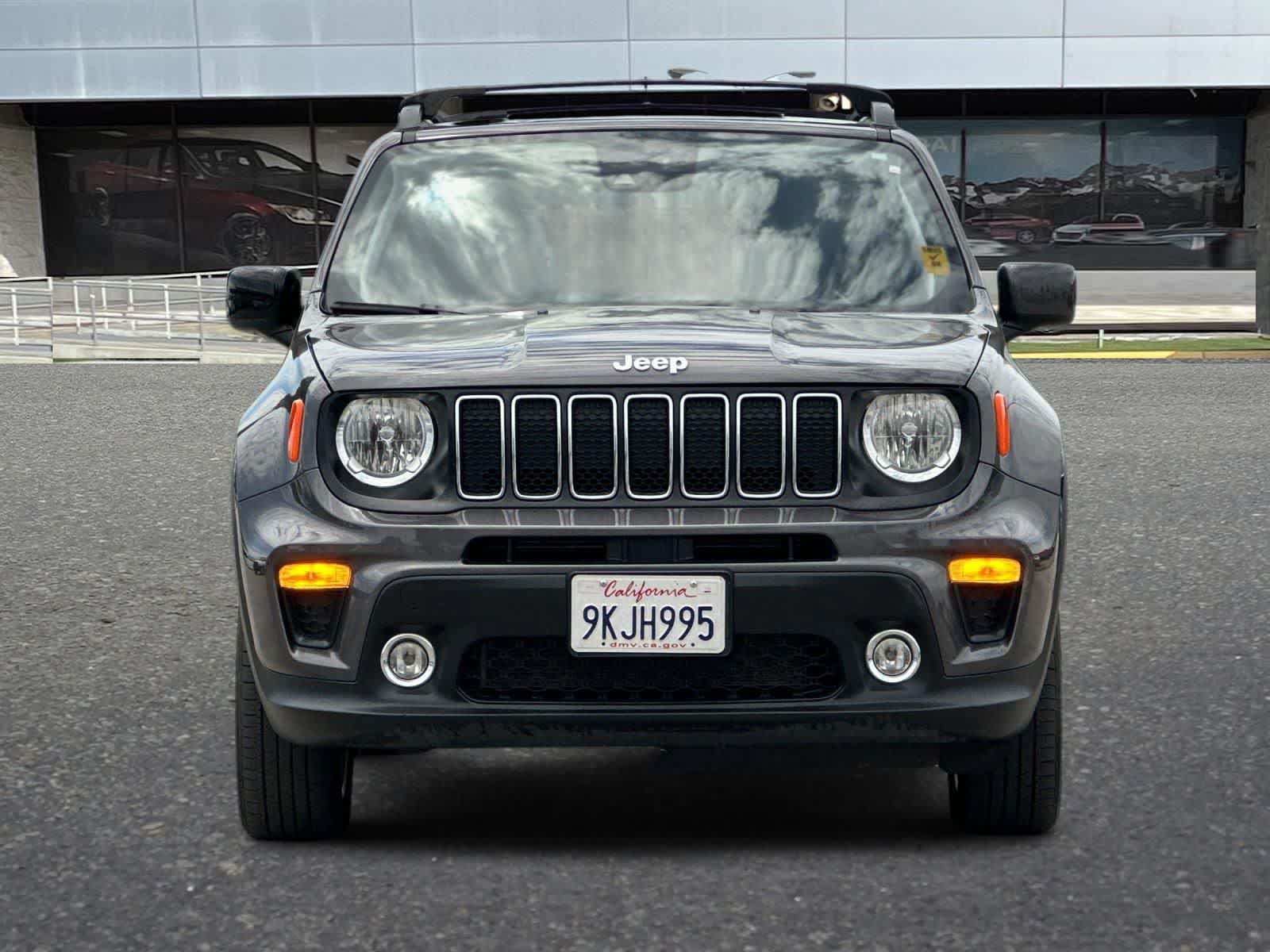 Used 2021 Jeep Renegade Latitude w/ Convenience Group AWD/4WD image 11