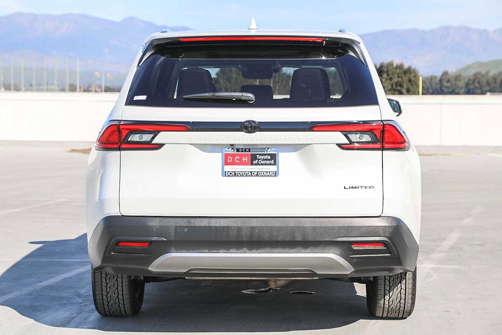 Used 2025 Toyota Grand Highlander Limited image 6