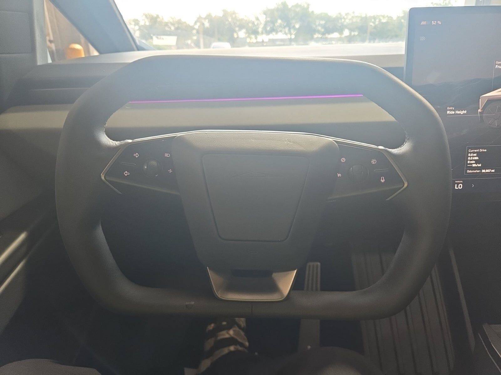 Used 2025 Tesla Cybertruck AWD Crew Cab image 15
